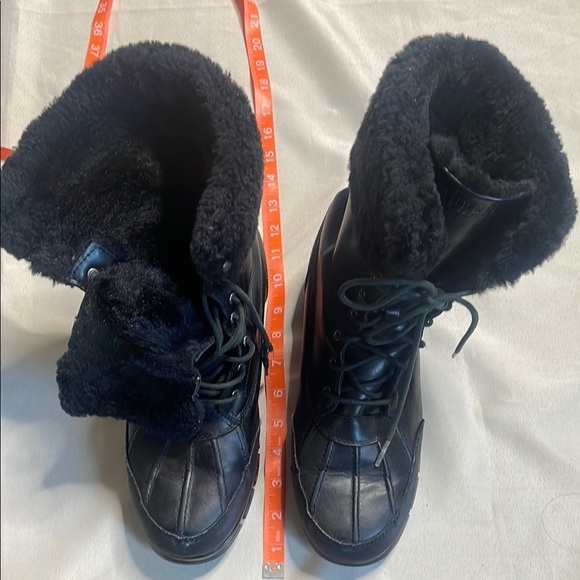 Ralph Lauren Rugged Black Fur-Lined Boots - Picture 14 of 14